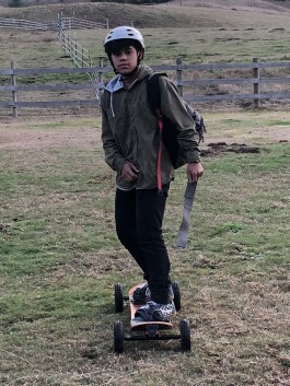 21B805E8-7607-46AB-A677-76A82AC5CC19